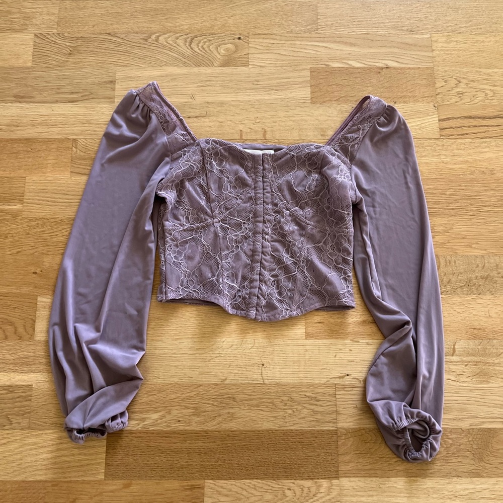 Kirious Purple Lace Long Sleeve Crop Top - Size Small *Worn Once*